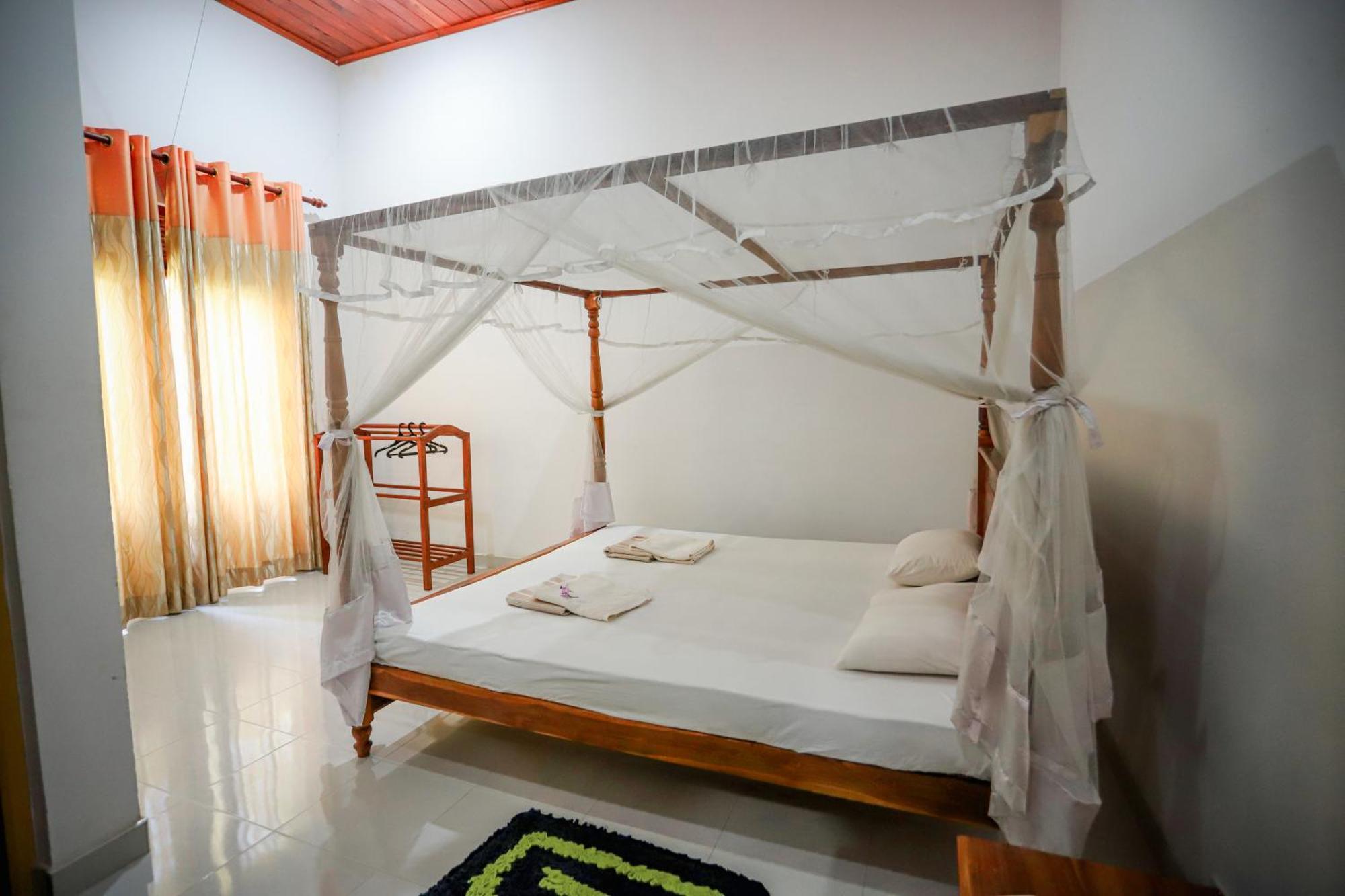 Serene Home Stay Udawalawe Exterior foto