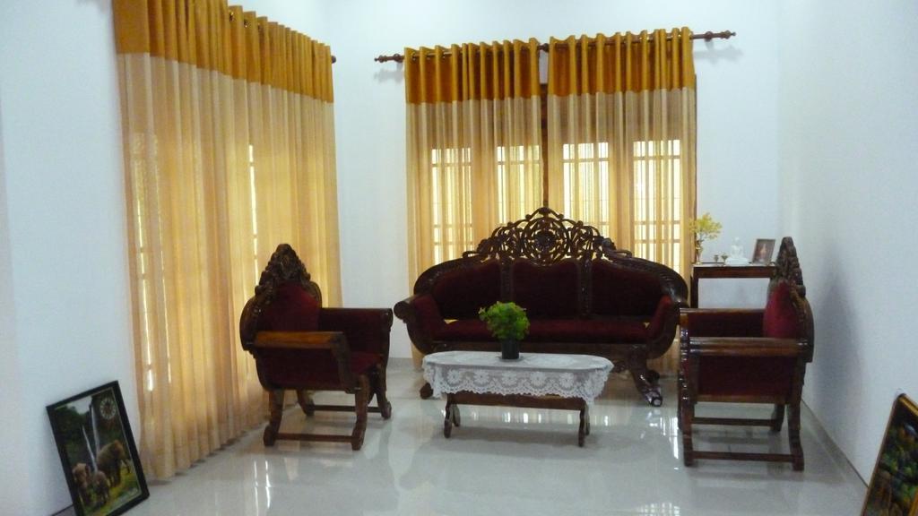 Serene Home Stay Udawalawe Exterior foto