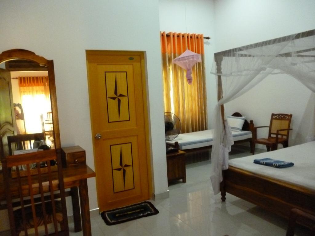Serene Home Stay Udawalawe Exterior foto