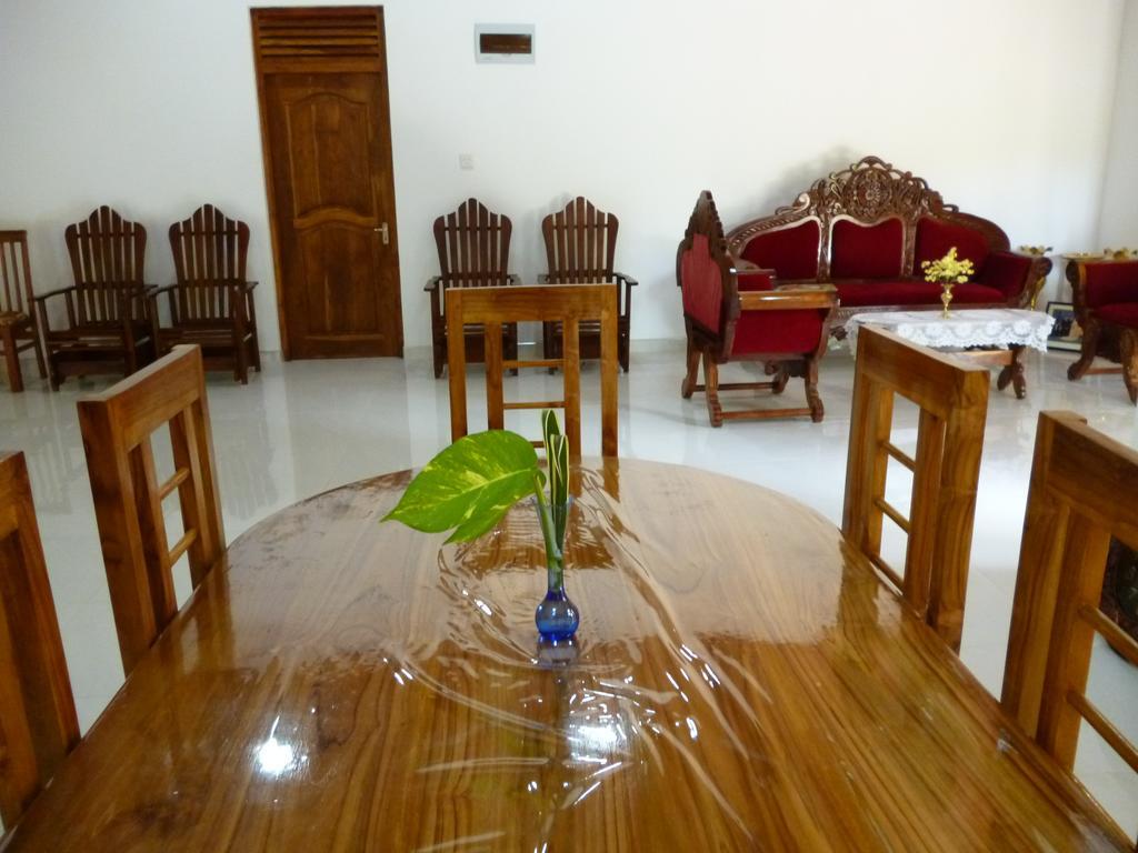 Serene Home Stay Udawalawe Exterior foto